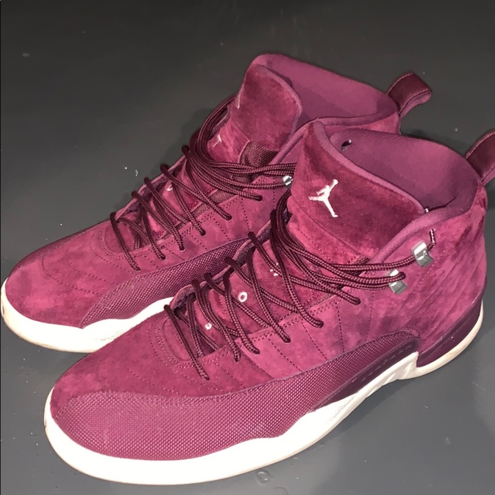 Jordan 12 Retro Bordeaux